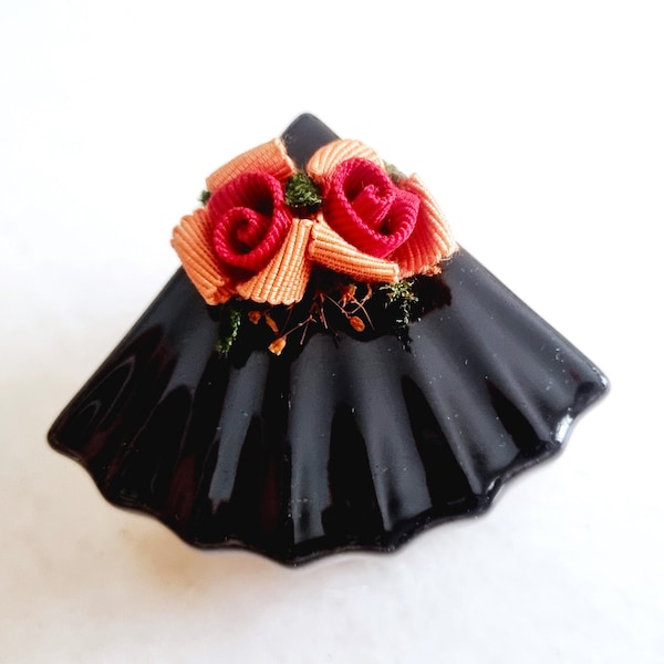 Vintage Jet Black Roses Glazed Clay Fan Shaped Trinket Box | Dainty Trinket Dish Maroon Colors | Lid Pill Box | Overglazed Clay | VTG