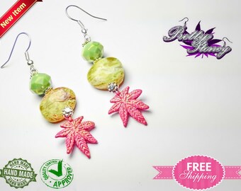 Honeycomb Marijuana Earrings by Pretty Stoney Jewelry Weed Jewelry Cannabis Jewelry Pot Jewelry Pot Leaf Jewelry Honeycomb Jewelry