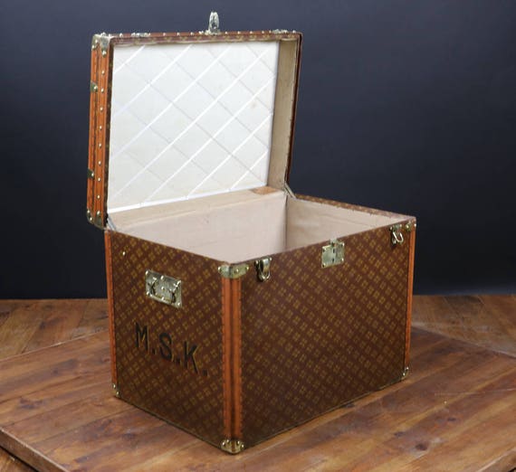 Cabin Trunk in Monogram Canvas from Louis Vuitton, France, 1930s for sale  at Pamono