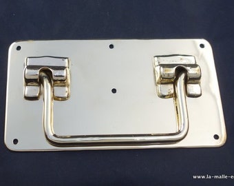 Solid  Brass handle of  luxury trunk