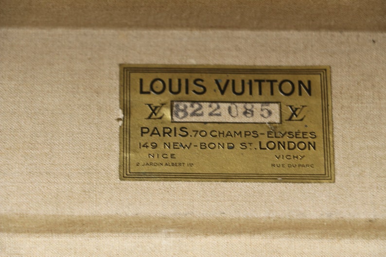 Louis Vuitton suitcase Alzer 80 monogrammed with its key image 8