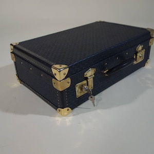 RV1305 Attaché-case re-entoilé avec clef