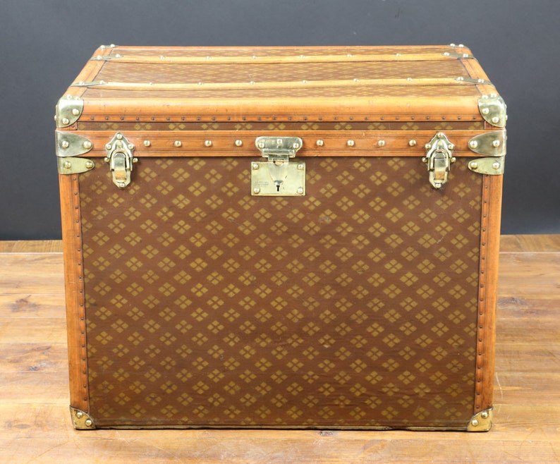 R2331 Aux \u00e9tats unis steamer trunk