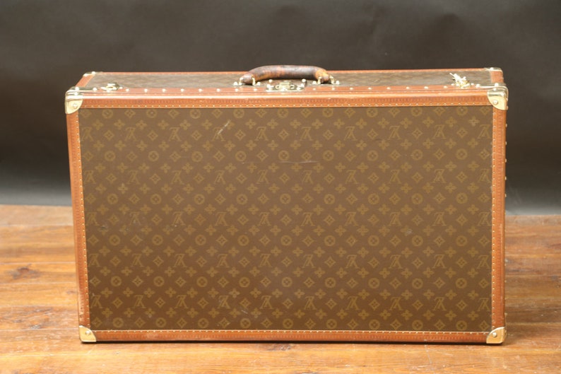 Louis Vuitton suitcase Alzer 80 monogrammed with its key image 9