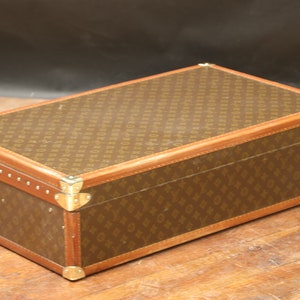 Louis Vuitton suitcase Alzer 80 monogrammed with its key image 5