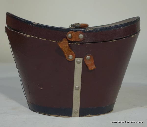 R320 Chapeau Carton Brune