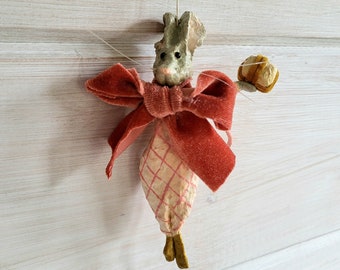 Ameli - Mouse-in-waiting Decoration - Delicate Collection