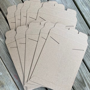 Set of 10 Stay Flat Kraft Mailer 9 3/4” x 12 1/4” Tab Lock Recycled Mailer | Perfect for Shipping Art Prints | Rigid Envelopes for Documents