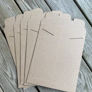 Set of 5 Stay Flat Kraft Mailer 9 3/4” x 12 1/4” Tab Lock Recycled Mailer | Perfect for Shipping Art Prints | Rigid Envelopes for Documents