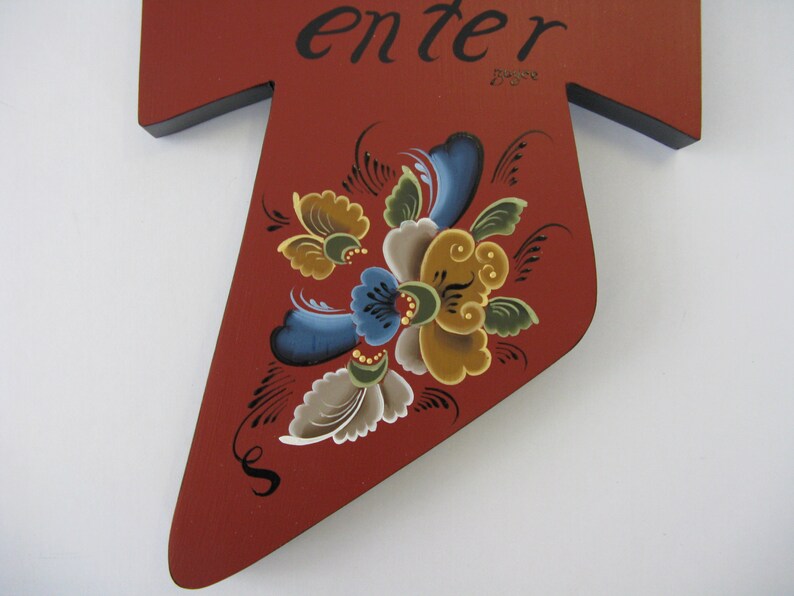 Norwegian Rosemaling on a wood cross image 3