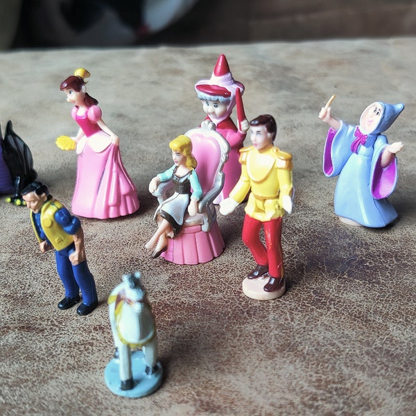 Tiny Disney Figures Polly Pocket Cinderella Sleeping Beauty Maleficent Godmother Lot of 8