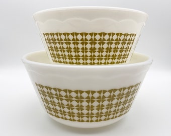 Continental Can Company (Hazel Atlas/Hazelware) Platonite Nesting or Mixing Bowls