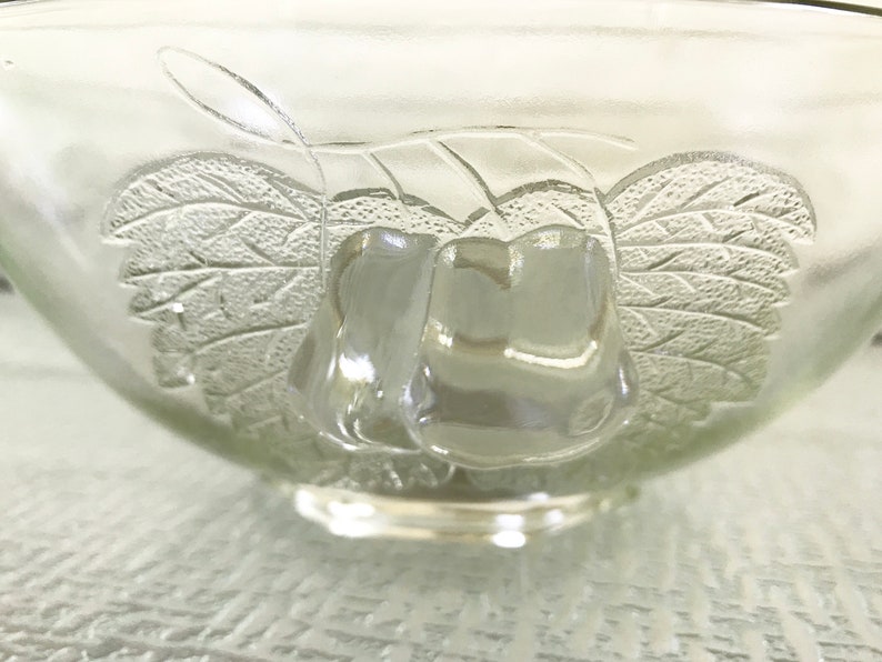 Jeannette Glass Company Baltimore Pear Serving Bowl image 4