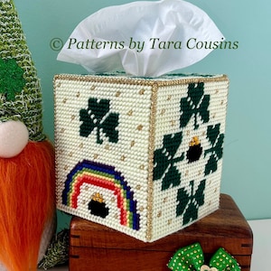 St. Patrick&#39;s Day Plastic Canvas Tissue Box Pattern