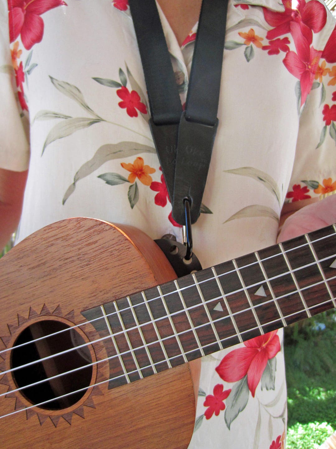 BEST SELLING UKULELE Strap System the Ukeloop Balances Most Ukulelesno