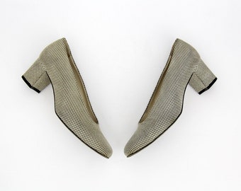 Vintage-Schuhe // 90er-Jahre-Pumps mit gepunktetem Blockabsatz