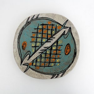 Vintage Painting on a Ceramic Plate by Gorka Livia // Two Fishes Retro Bowl 7.9" // 1950's Art Pottery // Mid Century Art