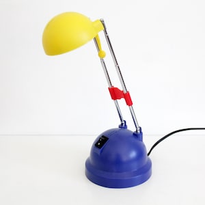 Vintage Memphis Milano Style Desk Lamp // 1980s Telescopic Postmodern Pop Table Lamp
