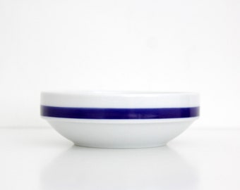 Bol vintage en porcelaine yougoslave, 1970 // Bol en céramique blanche avec ligne bleue par Inker Yougoslavia Jugokeramika