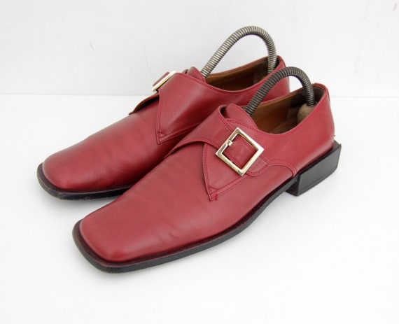 Vintage Shoes // 1990's Sergio Rossi Red Leather S