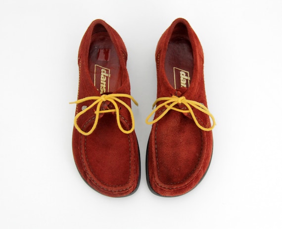 Vintage shoes // Dansko red suede leather lace up