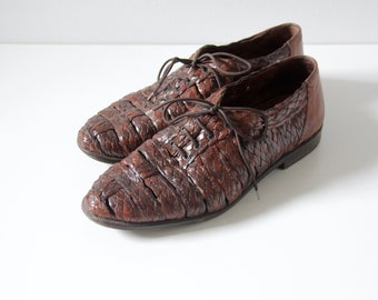 Chaussures vintage // Chaussures à lacets Hurache en cuir marron // Richelieus en cuir tressé
