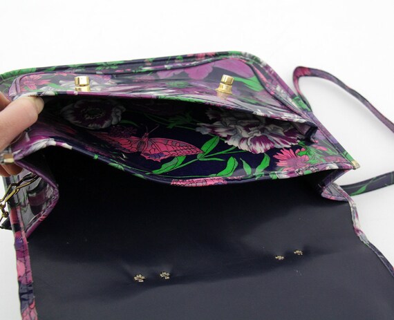 Vintage Bag // 1970's Vinyl Purple Floral Shoulde… - image 5