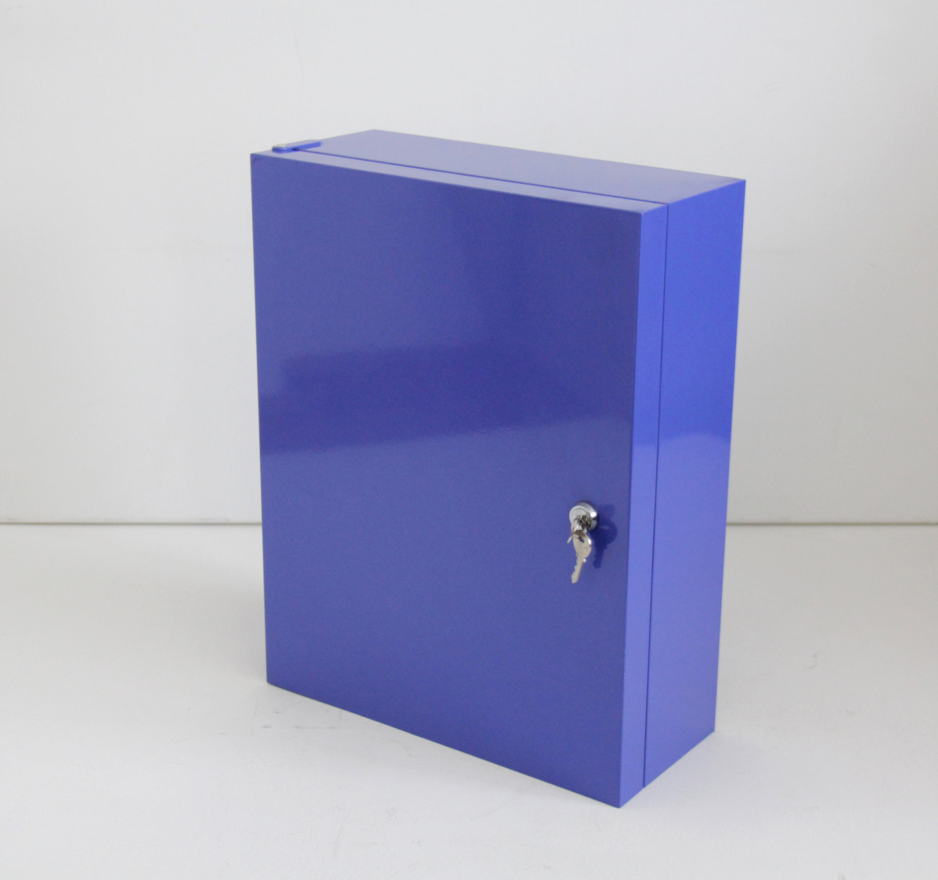 Vintage Ikea Blauer Metall Medizinschrank // An der Wand befestigter abschließbarer Badezimmerschrank