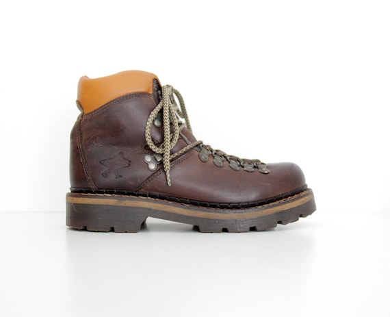Vintage Boots // Brown Leather Ankle Hiking Boots