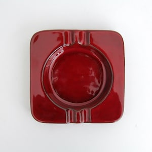 Vintage Large Dark Red Glazed Ceramic Ashtray // Italian Ceramiche Saicis Ash Tray
