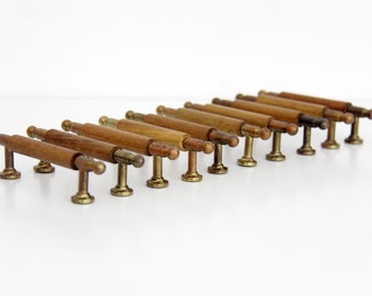 Vintage drawer pulls // brass and wood cabinet door knobs // furniture hardware pull door handles, only one available!