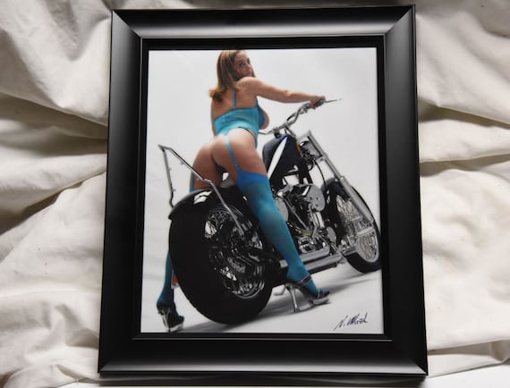 8x10 Inch Photo of a Side-boob Biker Babe in Lingerie! - Etsy 8x10 Inch Photo of a Side-boob Biker Babe in Lingerie! - Etsy