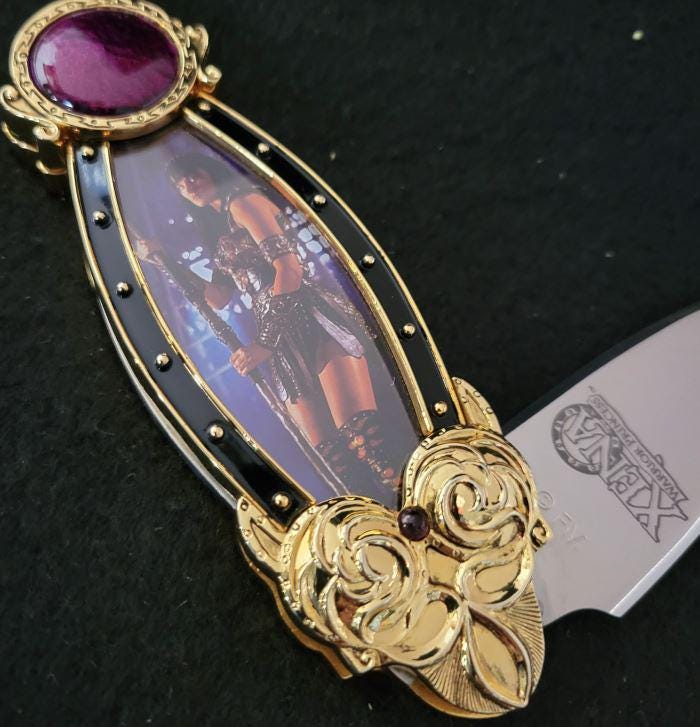 Xena Warrior Princess Collectors Knife (n0201_a) Officially