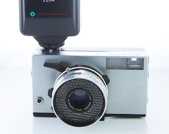 Vintage Zorki 11 Rangefinder Camera With Flash (not Working)