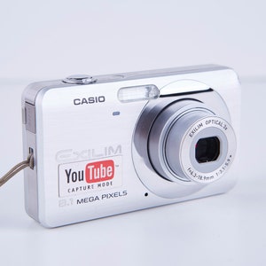 Casio Exilim EX-Z80 Compact Digital Camera. Vintage Digital Casio Exilim EX-Z80 Compact Digital Camera. Vintage Digital