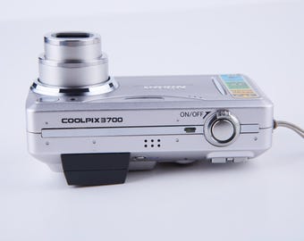 Nikon Coolpix 3700 3MP 3X Optical Zoom Digital Camera Nikon Coolpix 3700 3MP 3X Optical Zoom Digital Camera