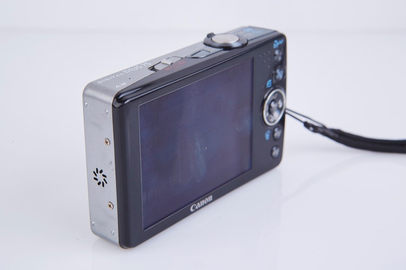 Canon Digital IXUS 75 7MP 3X Zoom Compact Digital Camera. Vintage Digital Camera. Working Digital Camera. Tested. image 9