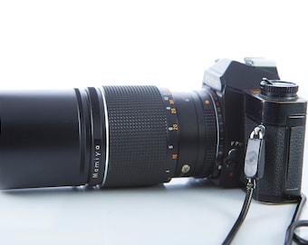 マミヤ NC1000s 一眼レフフィルムカメラ（50mmと200mmレンズ付き