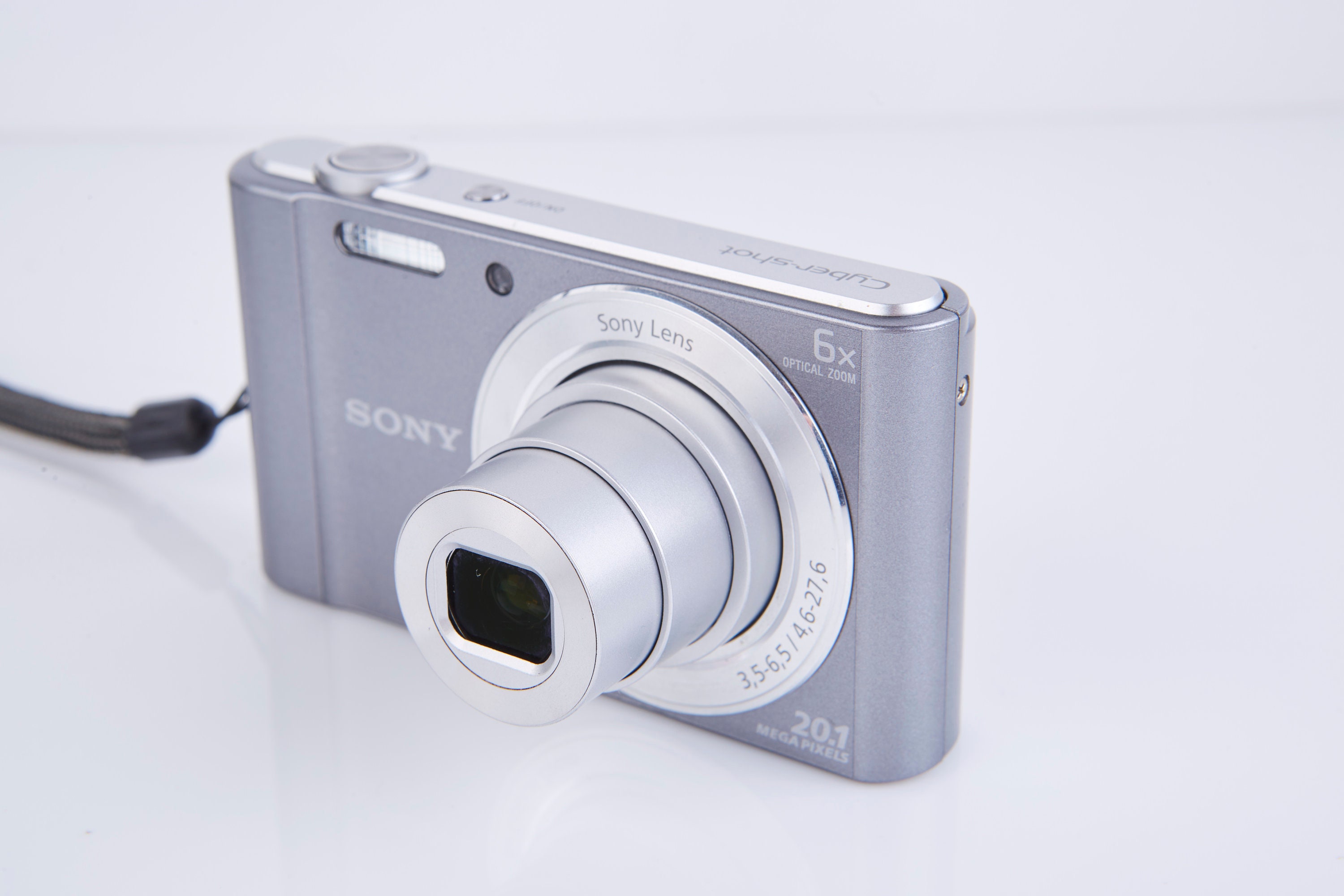 Sony Cyber-shot DSC-W810 Digital Camera. Vintage Digital Camera. Working  Digital Camera. Tested. 