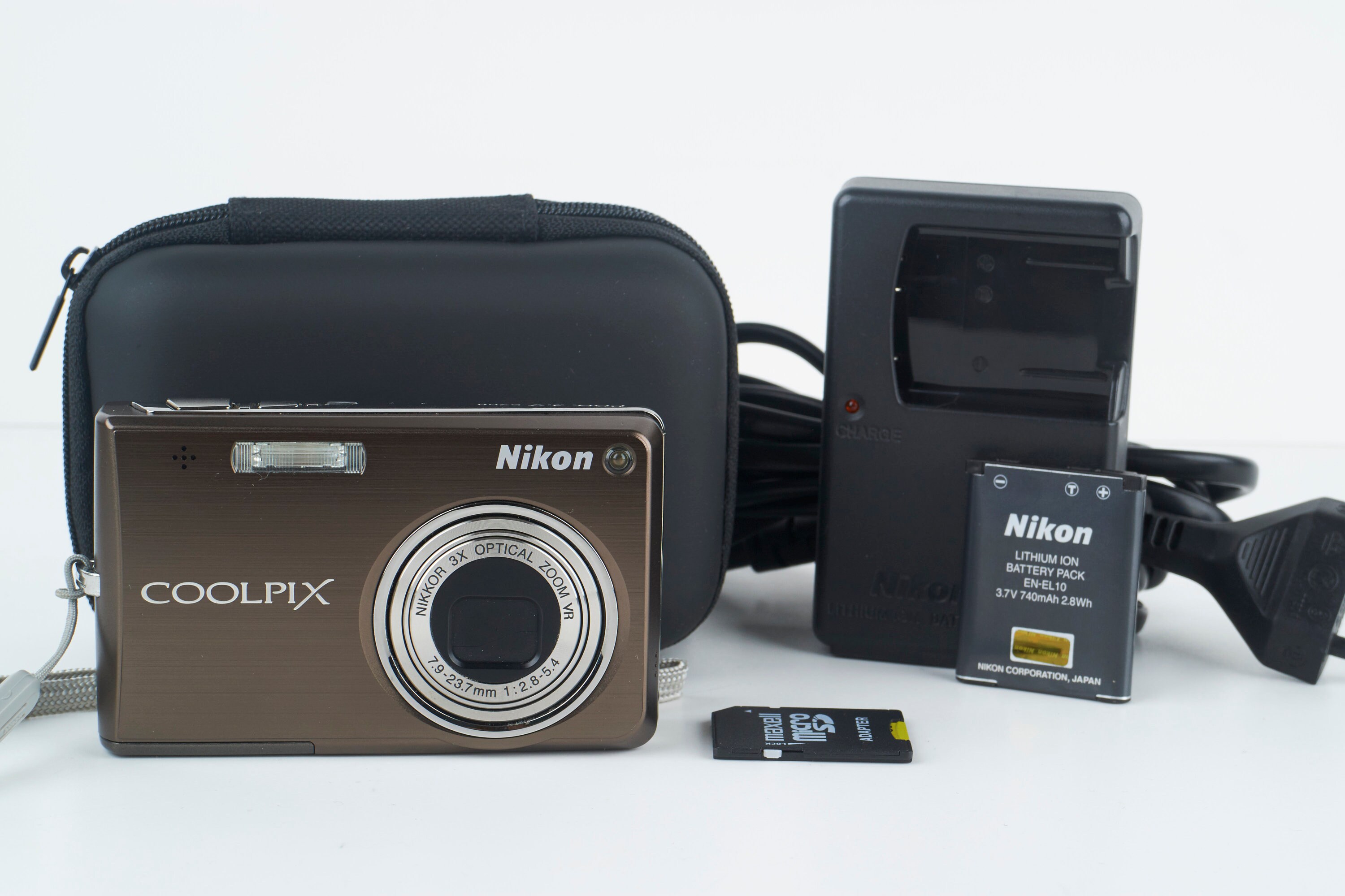 Nikon Coolpix S700 12MP 3 X Optical Zoom Digital Camera Nikon Coolpix S700 12MP 3 X Optical Zoom Digital Camera