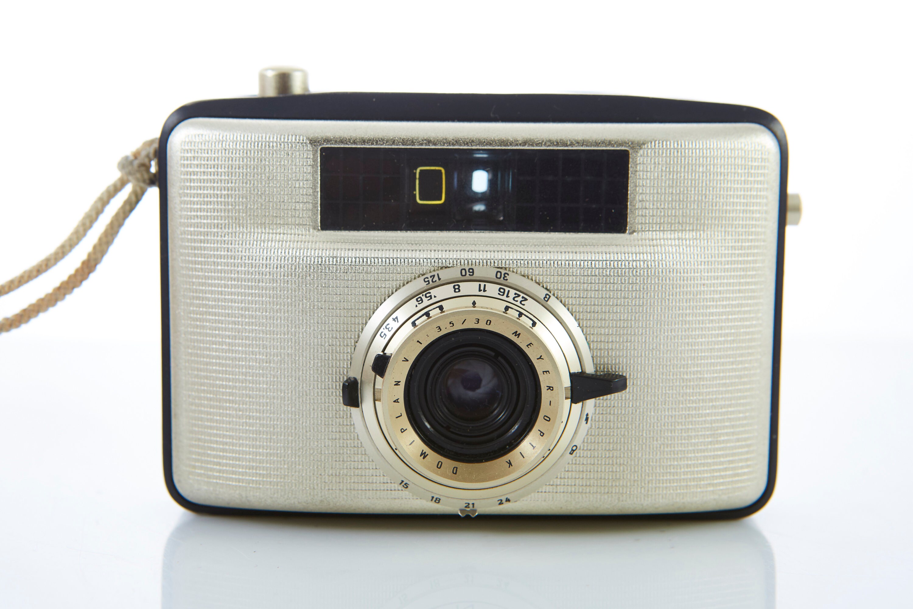 ヴィンテージのウェルタ・ペンティ II フィルムカメラ：ハーフフレーム