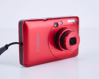 Canon Digital IXUS 100 IS 12MP 3 X Optical Zoom Digital Camera. Vintage Digital Camera. Working Digital Camera. Tested.