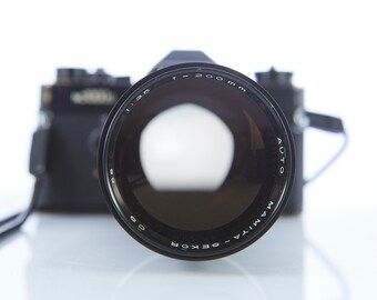 マミヤ NC1000s 一眼レフフィルムカメラ（50mmと200mmレンズ付き