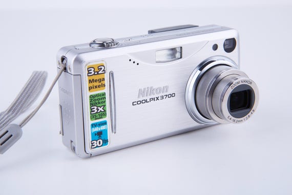 Nikon Coolpix 3700 3MP 3X Optical Zoom Digital Camera