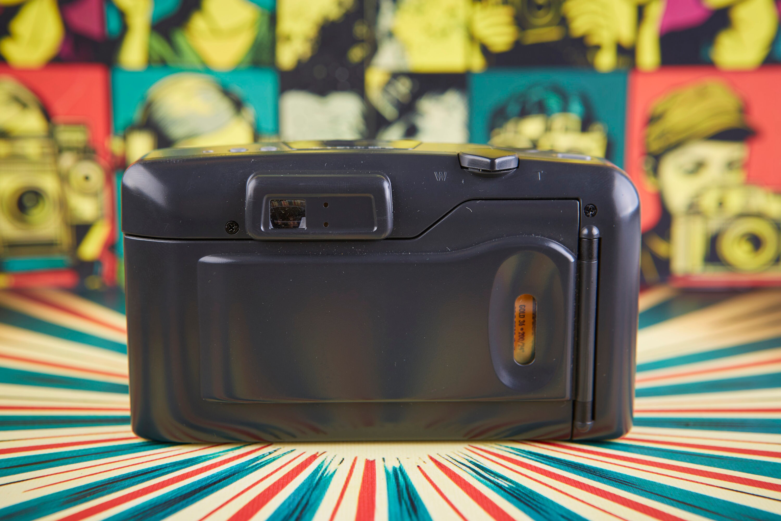 コニカ Z-up 110 スーパー：35mmコンパクトフィルムカメラ（ケース付き