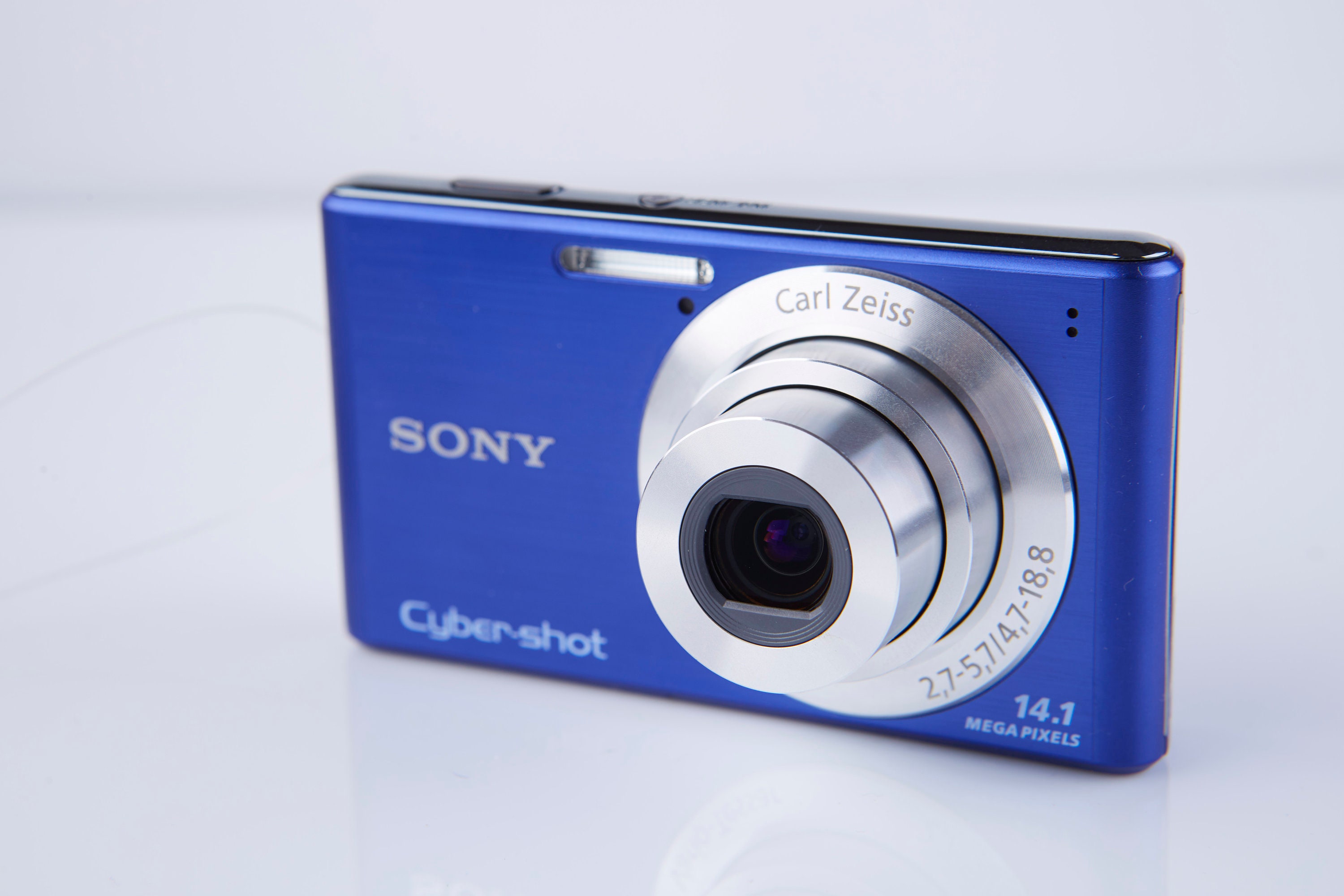 Sony Cyber-shot DSC-W530 Digital Camera. Vintage Digital Sony Cyber-shot DSC-W530 Digital Camera. Vintage Digital
