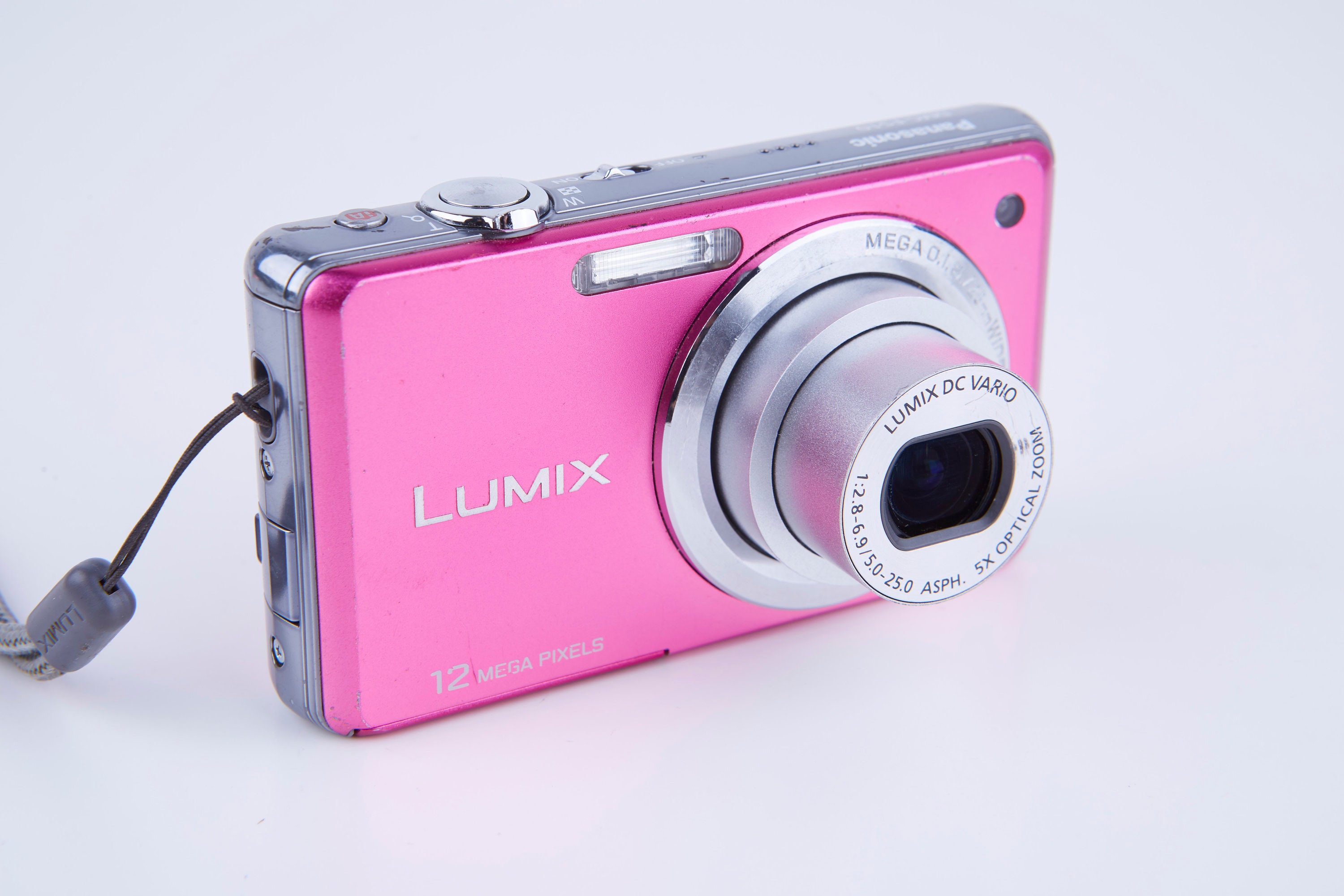 【動作品】Panasonic LUMIX DMC-FS10 カメラ ピンク Panasonic LUMIX FS10 ピンク 12MP コンパクトデジタルカメラ