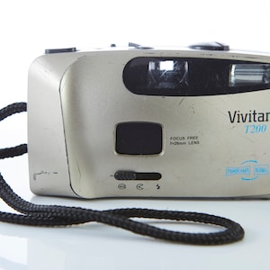Filmkamera Vivitar T200. Filmkamera Vivitar. Point and Shot Kamera. Funktionierende Filmkamera.