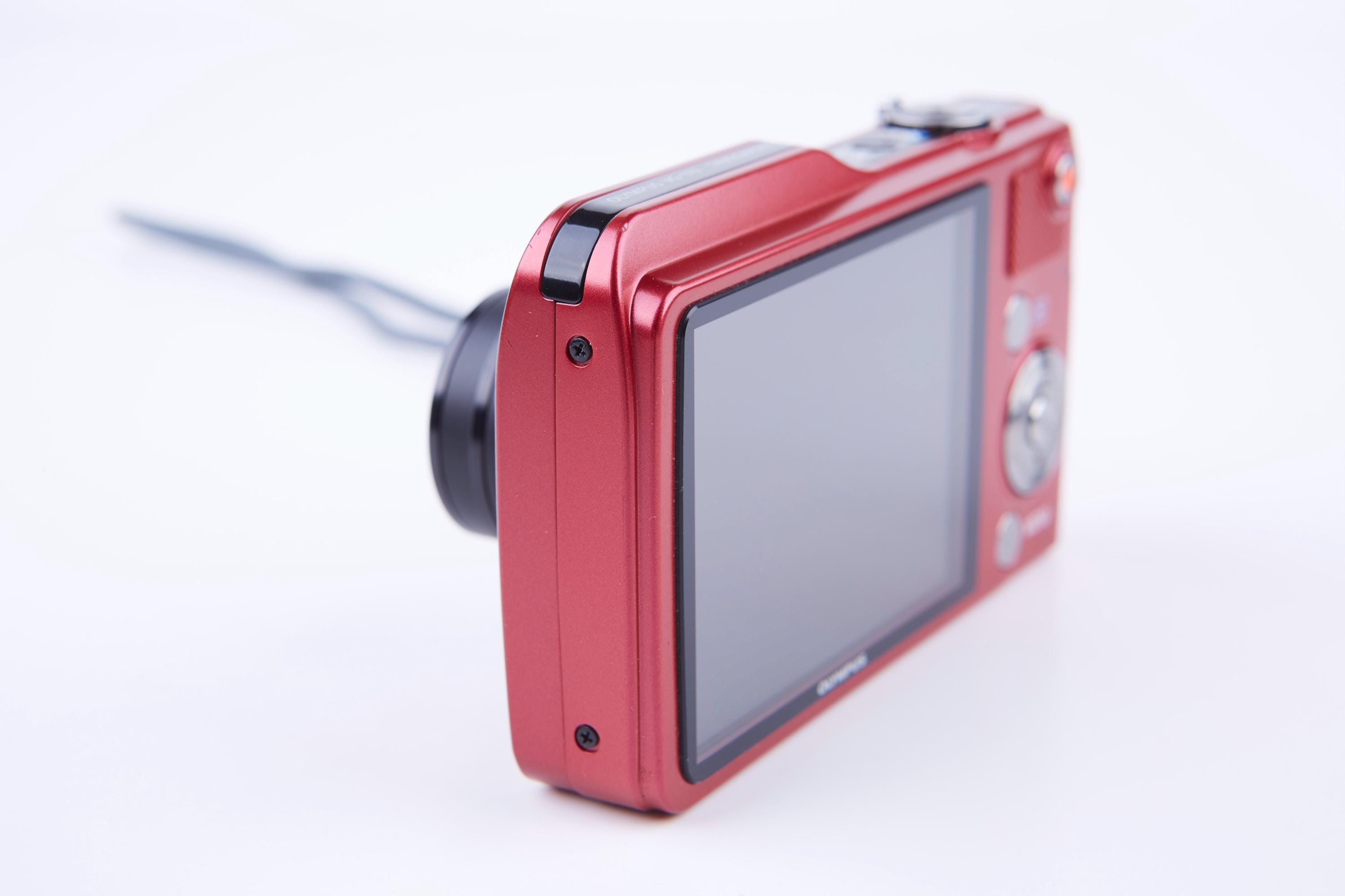 オリンパス VG-170 デジタルカメラ: 14MP、5倍ズーム、レッド