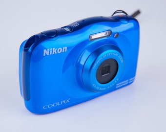 Nikon Coolpix W150 13MP 3X Optical Zoom Digital Camera. Waterproof Digital Camera. Vintage Digital Camera. Working Digital Camera. Tested.